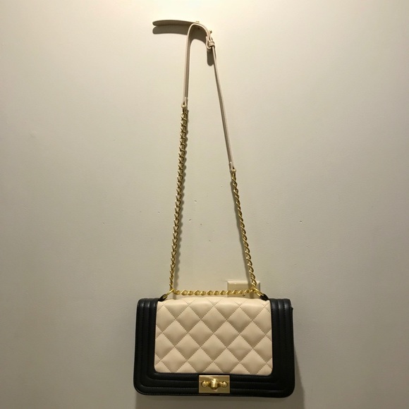 Steve Madden Handbags - NWT Steve Madden Boyfriend Cross Body Purse